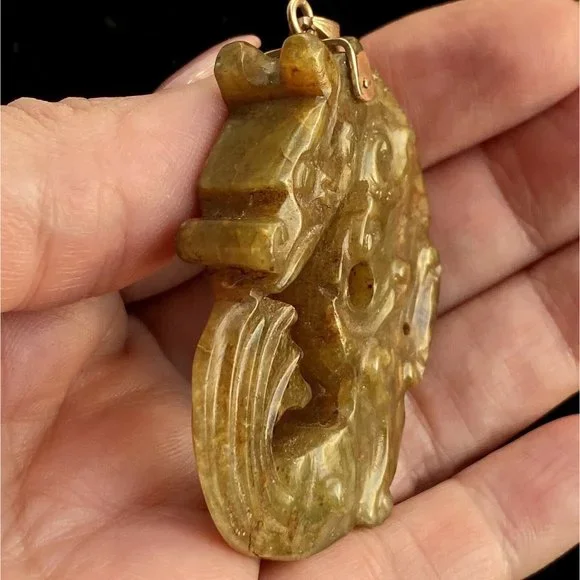 c1976 Seahorse Dragon Asian Carved Brown Jade Stone Pendant 14k Gold Bail